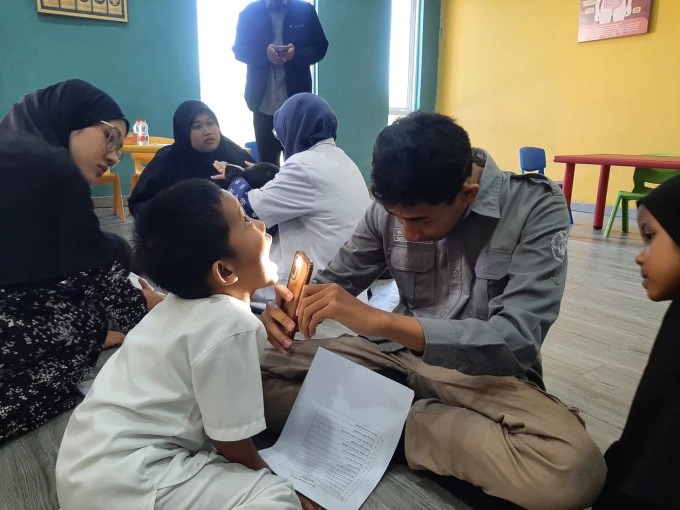 Cukup Foto Pakai HP, Dosen UGM Ciptakan Denteksi, AI yang Bisa Cek Kesehatan Gigi Mandiri | Dr. Borat