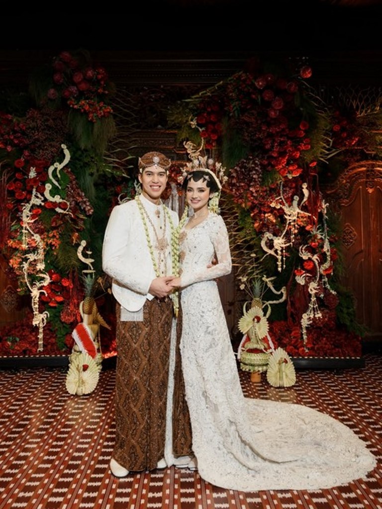 Deretan Style Fashion di Pernikahan El dan Syifa | Dr. Borat