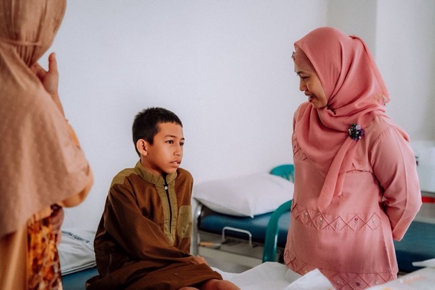 Didukung Jhonlin Group, Puluhan Tenaga Medis RS Marina Permata Layani Khitan Massal Gratis | Dr. Borat