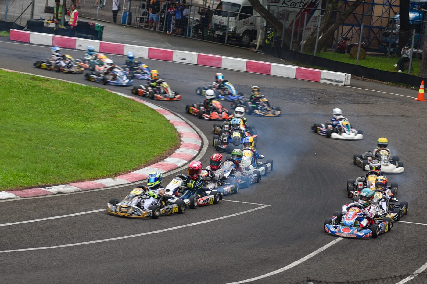 Persaingan Kejurnas Gokart 2026 Makin Panas, Round 4 Diikuti Pegokart Asia | Dr. Borat