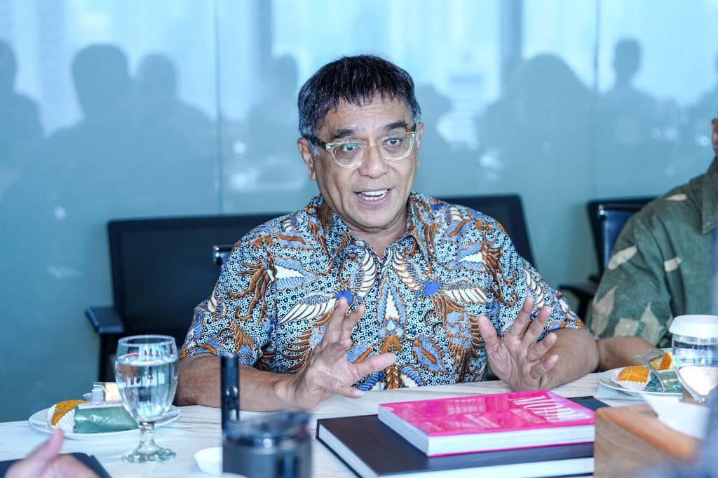 Buku Mode Indonesia, Desainer Lokal Makin Menyala! | Dr. Borat