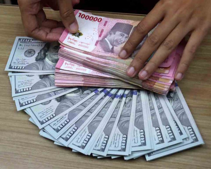 Rupiah Melemah ke Rp17.858 per Dolar AS, Harga Emas Dunia Ikut Terkoreksi | Dr. Borat