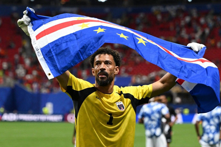 Vozinha Jadi Tembok Baja! Kiper 40 Tahun Bawa Verde Kejutkan Spanyol di Piala Dunia 2026 | Dr. Borat