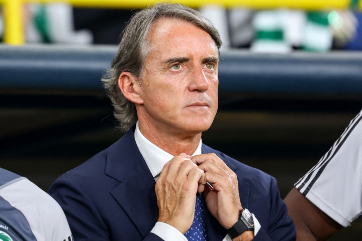 Roberto Mancini Selangkah Lagi Kembali Jadi Pelatih Timnas Italia | Dr. Borat