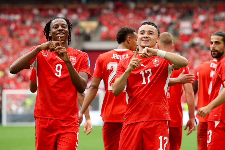 La Nati Tekuk Tuan Rumah dan Rebut Juara Grup B | Dr. Borat