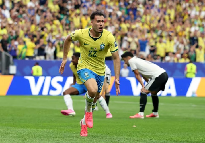 Martinelli Bawa Selecao ke 16 Besar | Dr. Borat