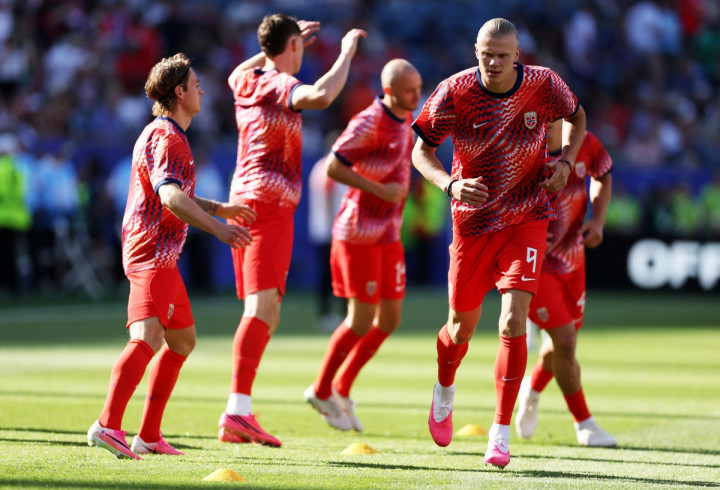Skuad Terbaik Norwegia Tantang Kolektivitas Irak | Dr. Borat
