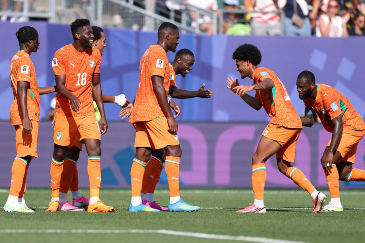 Nicolas Pepe Borong Dua Gol, Les Elephants Lolos Sambil Ukir Sejarah | Dr. Borat