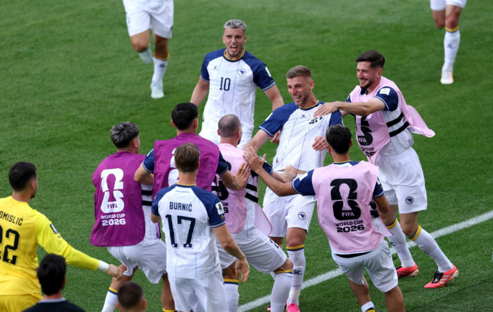 Tim Tamu Kejutkan Toronto Stadium Lewat Gol Jovo Lukic | Dr. Borat