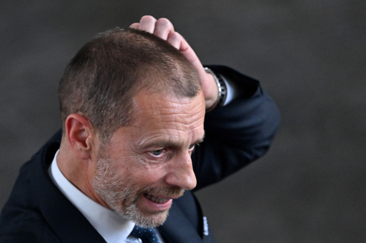 ​13 Federasi Kecam Presiden UEFA, Bela Format Baru Piala Dunia | Dr. Borat