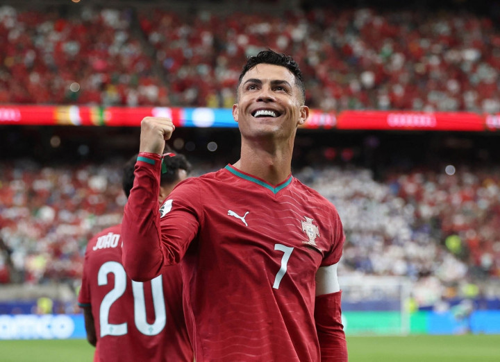 CR7, Tidak Dilahirkan Tapi Diciptakan | Dr. Borat