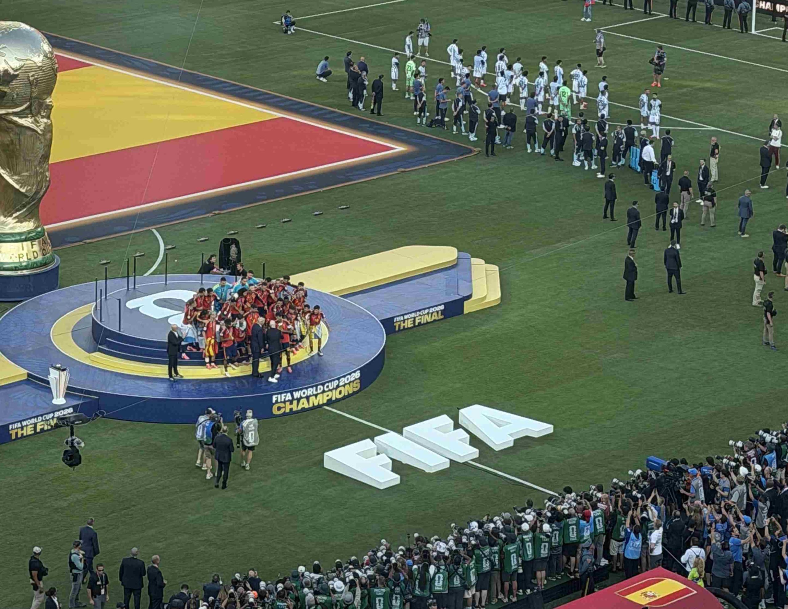 Argentina Dikritik usai Membelakangi Podium Juara Piala Dunia 2026 | Dr. Borat