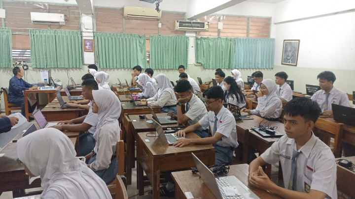 Catat! Daftar Mata Pelajaran TKA Jenjang SD, SMP, SMA dan Aturan Barunya! | Dr. Borat