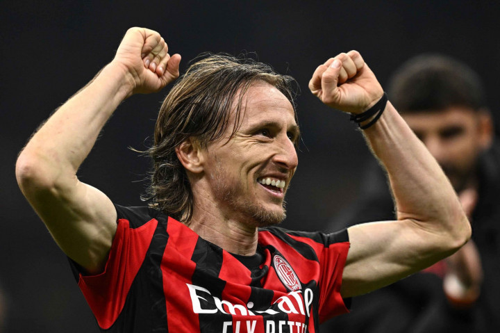 AC Milan Resmi Perpanjang Luka Modric hingga 2027, Bisa Pecahkan Rekor Ibrahimovic | Dr. Borat