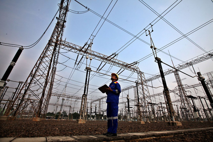 Tarif Listrik PLN Tetap hingga September 2026, Simak Dampaknya untuk Masyarakat | Dr. Borat