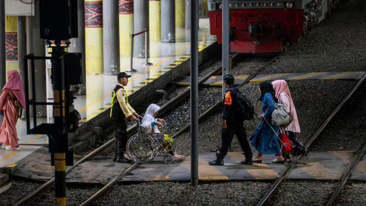KAI Tingkatkan Fasilitas Ramah Disabilitas dan Penumpang Berkebutuhan Khusus | Dr. Borat