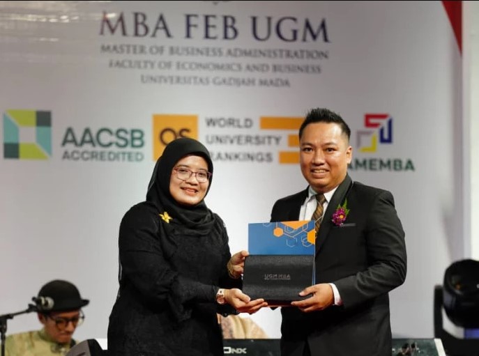 Lulus Magister Manajemen UGM Cuma 1 Tahun 1 Bulan! Ini Rahasia Martin Jadi Lulusan Tercepat | Dr. Borat
