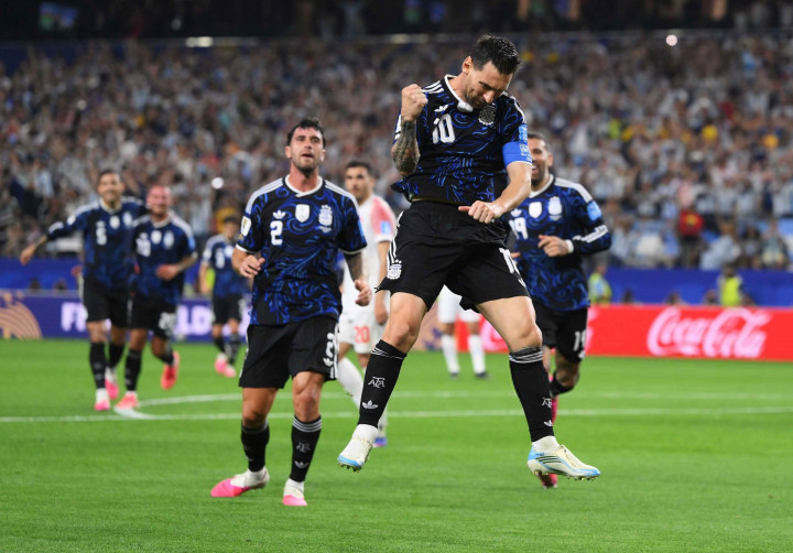 Argentina Minta Izin FIFA Pakai Jersey Tandang saat Lawan Inggris, Ini Alasannya | Dr. Borat