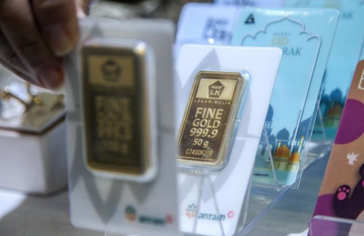 Harga Emas Antam Hari Ini 30 Juli 2026 Naik, Buyback Melonjak Rp35.000 | Dr. Borat