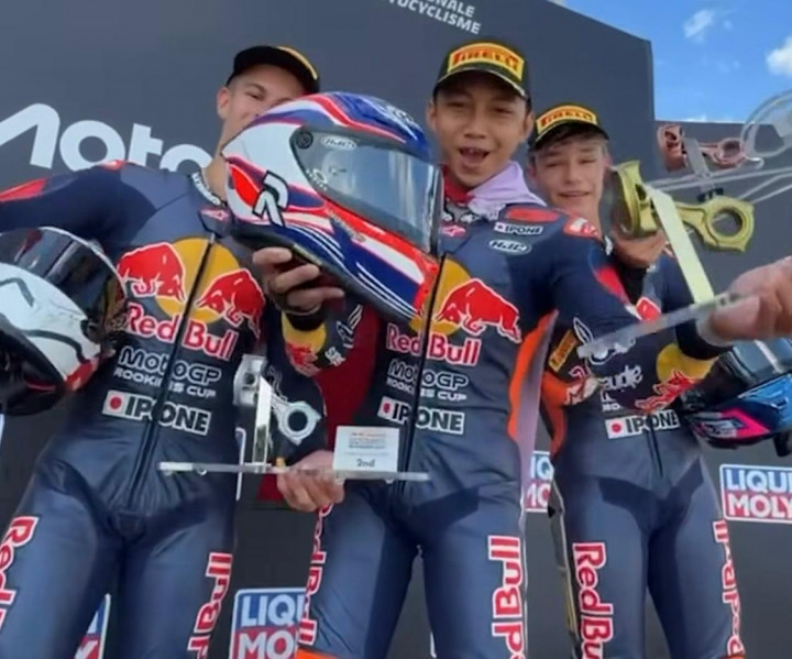 Kiandra Ramadhipa Menangi Race 2 Red Bull Rookies Cup Sachsenring | Dr. Borat