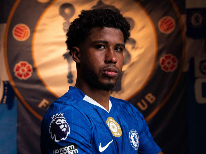 Andrey Santos Sepakat Gabung Manchester United, Chelsea Terima Rp1 Triliun | Dr. Borat