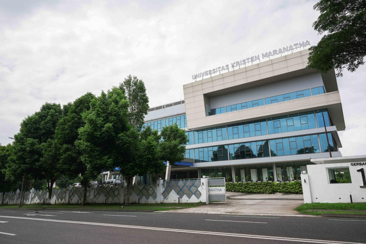 Masuk 5 Kampus Terbaik Bandung, UK Maranatha Tonjolkan Kualitas Pendidikan yang Inklusif | Dr. Borat