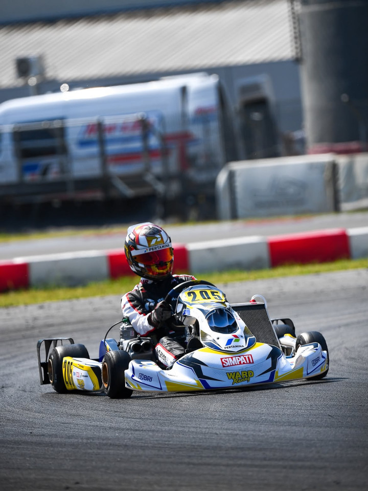 Usai Juara WSK Euro Series, Qarrar Pasang Target Podium di British Formula 4 | Dr. Borat